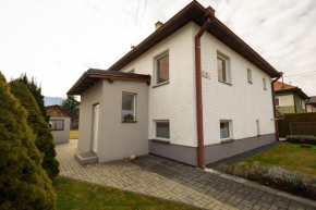 House 8